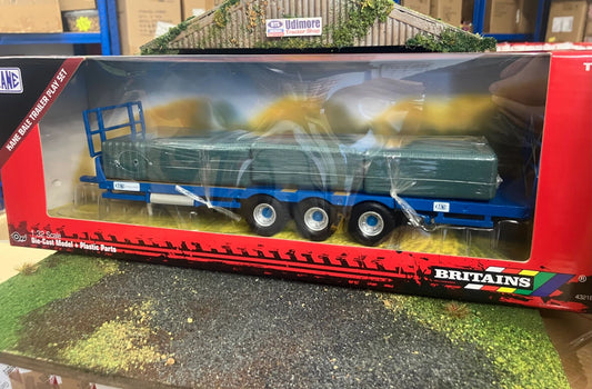 43218 Britains Kane Bale Trailer 1:32 BOXED Image