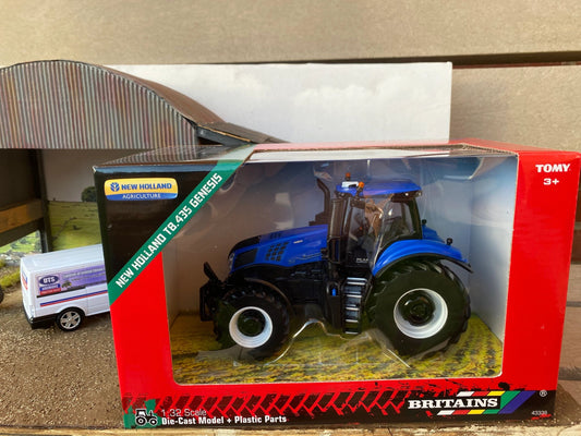 43339 Britains New Holland T8 Genesis Tractor 1.32 scale Image