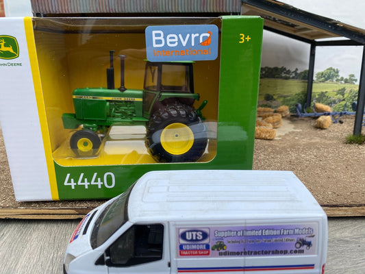 43380 Limited Edition Britains John Deere 4440 2wd Tractor with Duals 1:32 scale Image