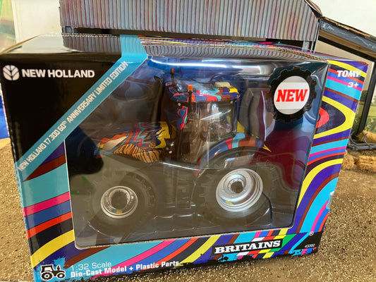 43392 Britains Basildon 60th Anniversary New Holland T7.300 Tractor 1:32 scale New BOXED Image