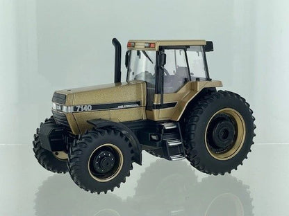43416G Britains GOLD CASE Magnum 7140 Tractor 1:32 scale New Limited Edition Image 4