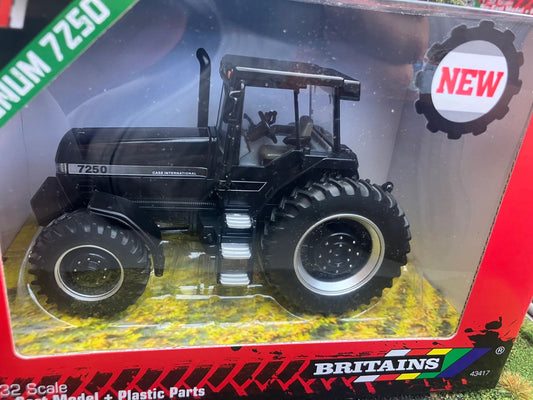 43417BL Britains Black CASE Magnum 7250 Tractor 1:32 scale New Limited Edition Image