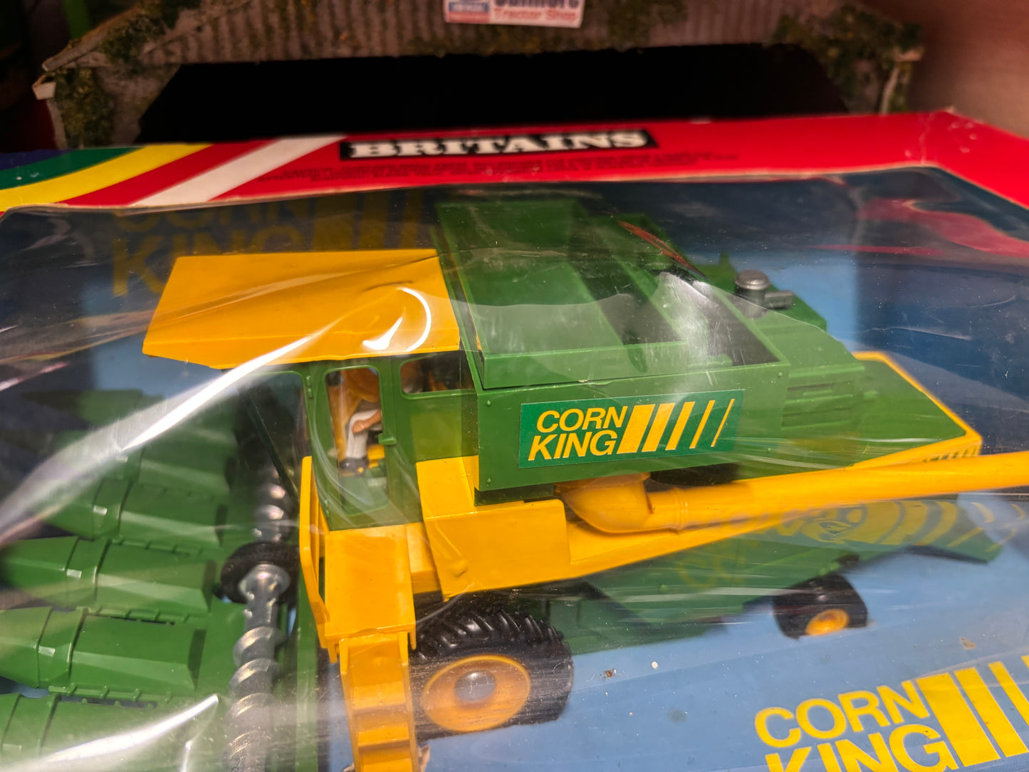 9576 Britains Corn King Combine Harvester 1:32 BOXED obsolete