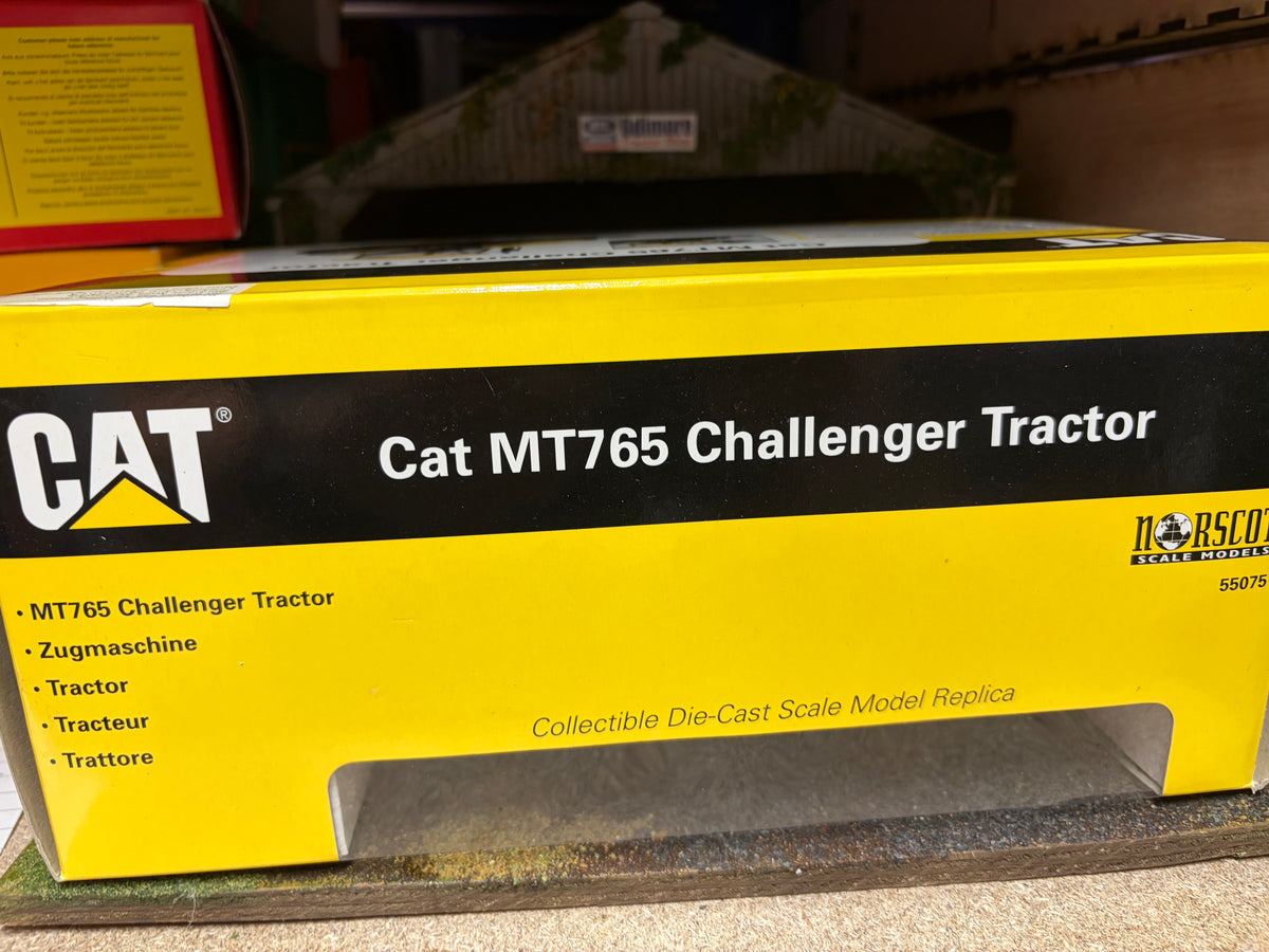 RARE Norscot CAT Challenger MT765 Tracked Tractor 1:32 – Boxed Obsolete