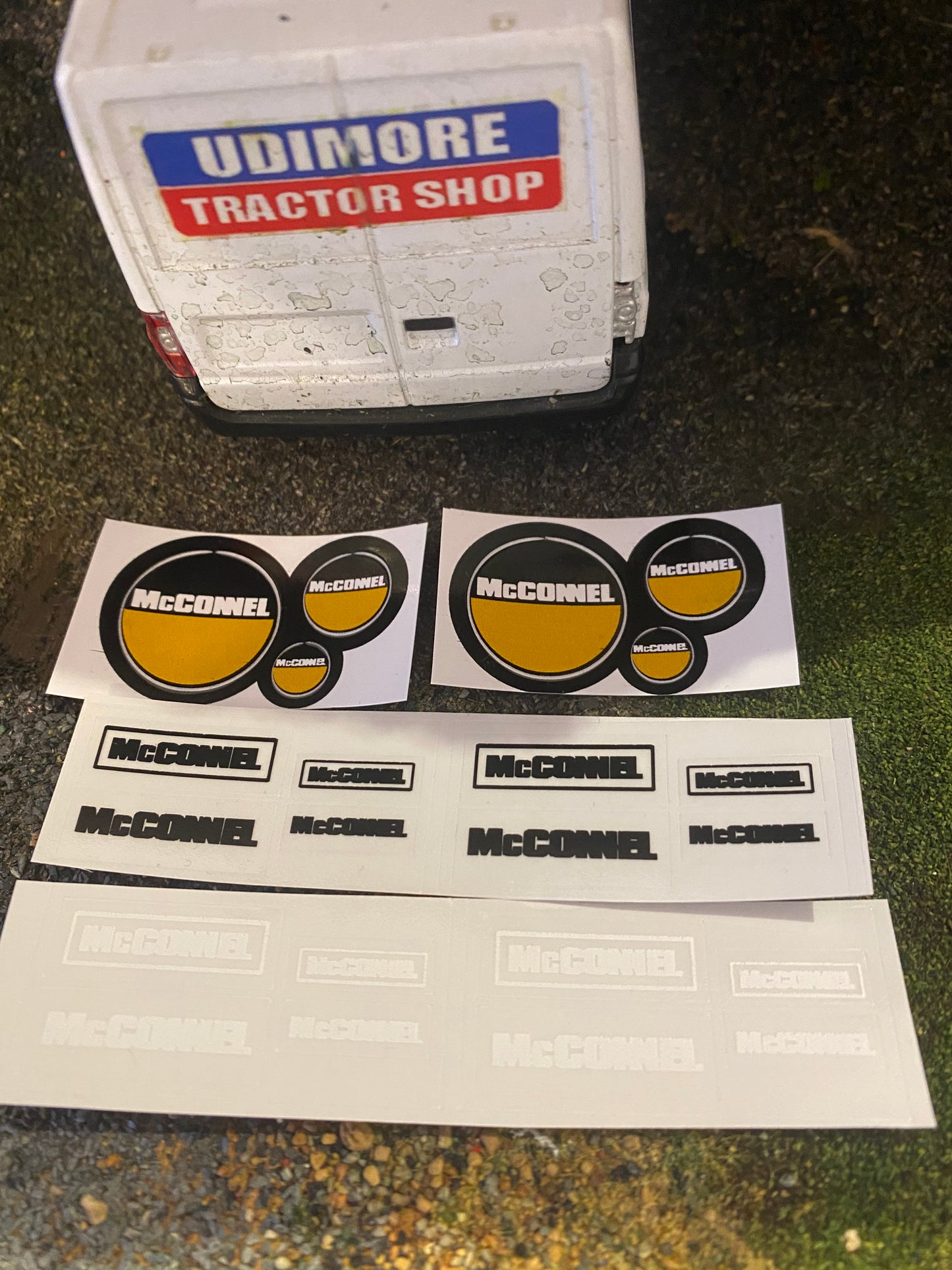 McConnell hedge cutter farm machinery x 22 Professional Pre Cut High quality vinyl decal packs stickers 1:32 scale