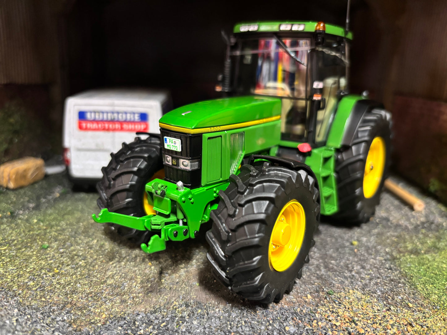 John Deere 7700 tractor 1:32 scale Schuco New and boxed