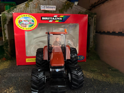Britains New Holland Fiatagri M160 Floatations Tractor 9445 1:32 scale obsolete