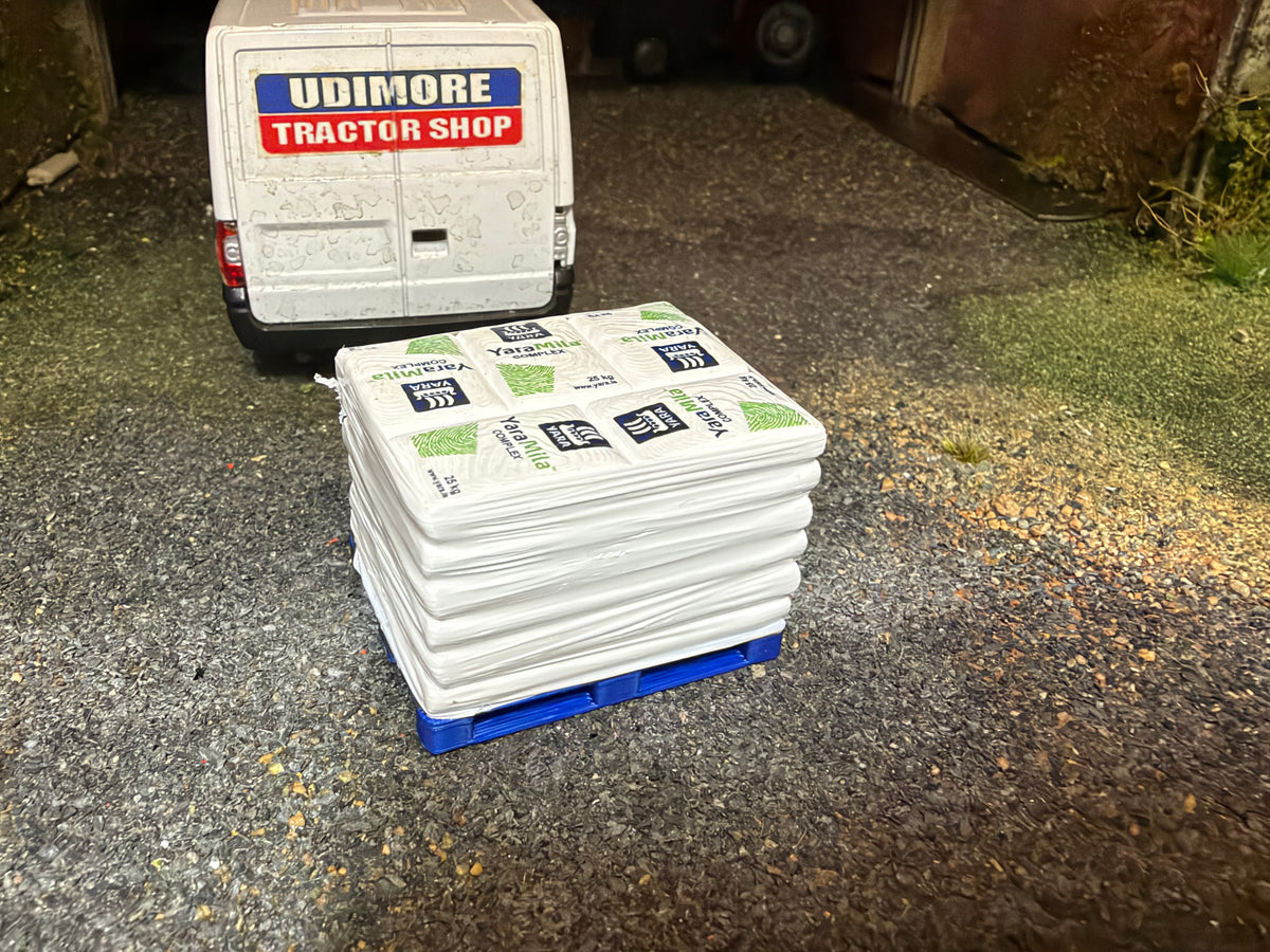 Pallet of YaraMila Complex 50kg Fertiliser Bags – 1:32 Scale