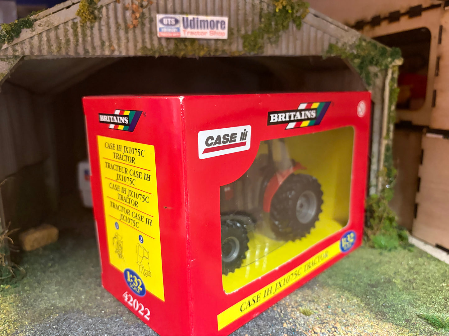 Vintage Britains CASE JX1075C Tractor 42022 Original Dealer Box Obsolete 1:32 Scale