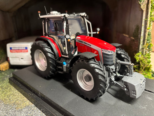 6808 Universal Hobbies Massey Ferguson 5M.145 tractor BOXED 1:32 scale New