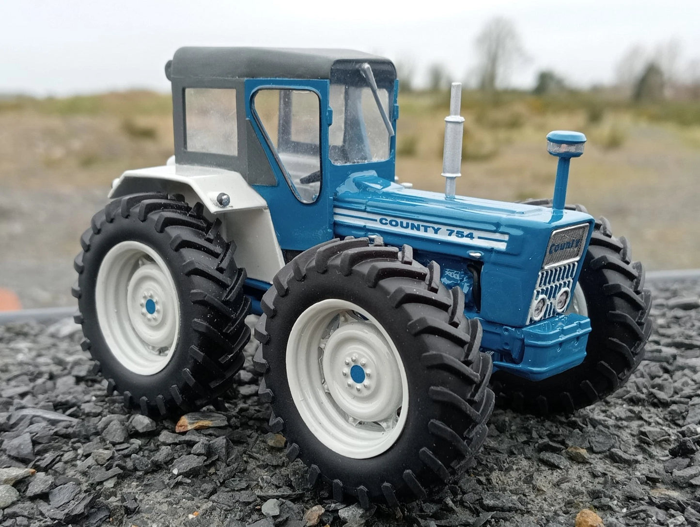 TAB MODELS Ford County 754 Super Four LAMBOURN CAB Tractor 1:32 scale Scratch Built