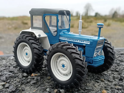 TAB MODELS Ford County 754 Super Four LAMBOURN CAB Tractor 1:32 scale Scratch Built