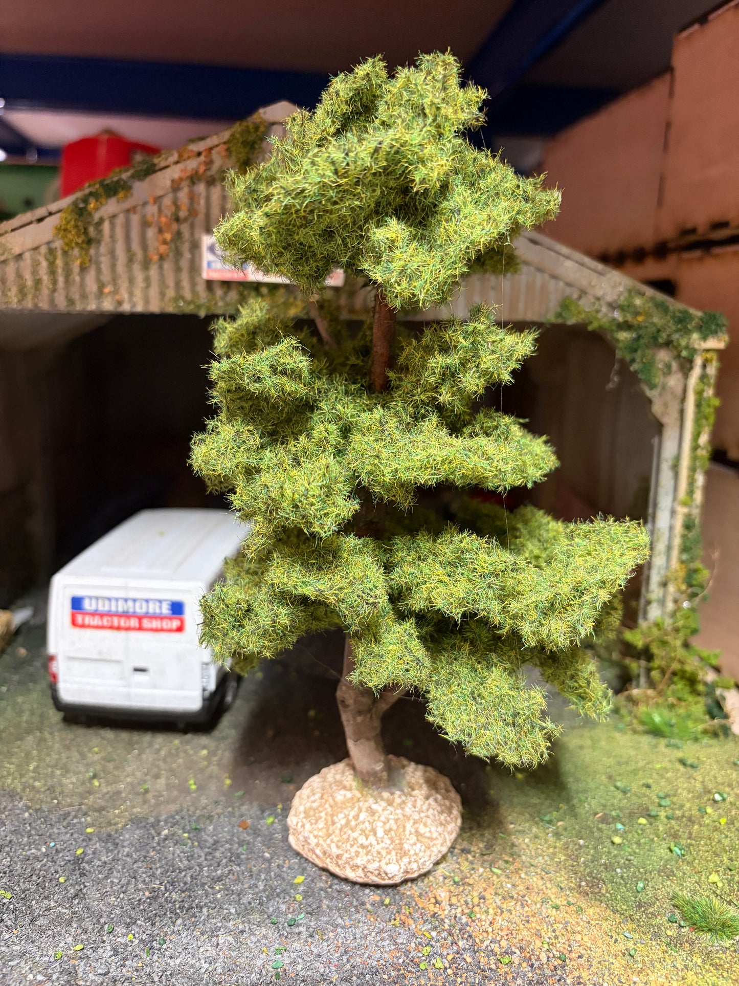05674 Hand Made Hornbeam Tree 15-17cm Artisan32 1:32 scale diorama