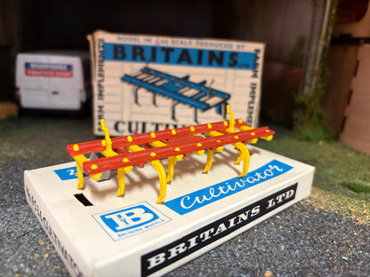 Vintage Britains Cultivator First Edition 1:32 Scale Boxed Obsolete - 9536