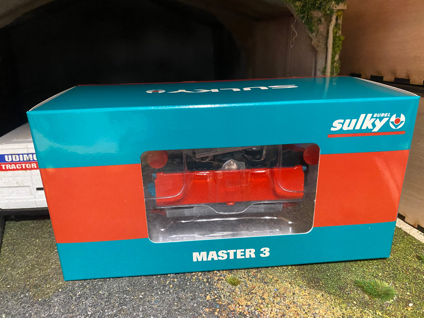 REP501 Replicagri Sulky Master 3 Seed drill Grey 1:32 scale Boxed