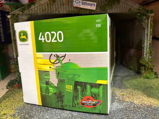 Vintage Britains John Deere 4020 Tractor 1:32 scale obsolete 43311