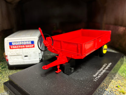 6241 Universal Hobbies Massey Ferguson MF21 Trailer 1:32 scale DEALER box