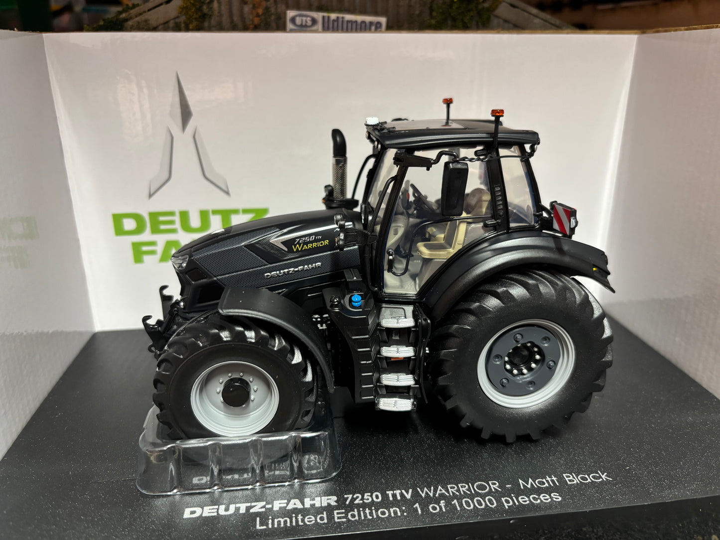 Limited Edition Deutz Fahr 7250 Warrior MATT BLACK Tractor Universal Hobbies UH6485 Boxed