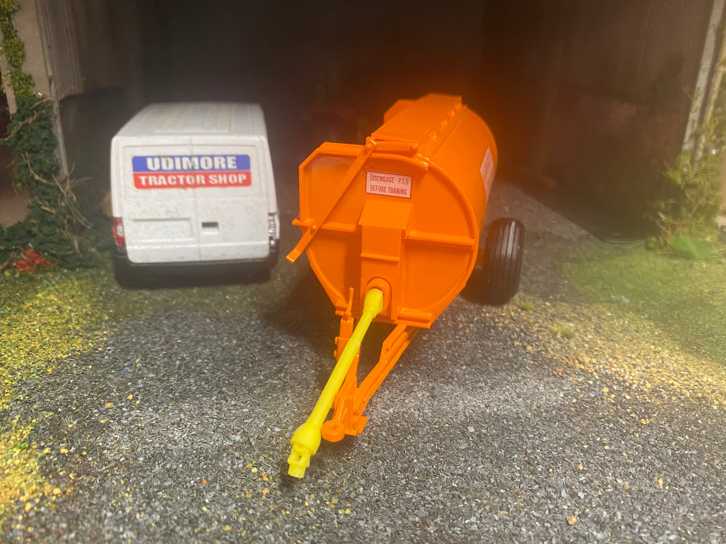 Scratch built Howard 250 mk 1  Rotaspreader scale 1:32 scale 2nd VERSION Manure muck