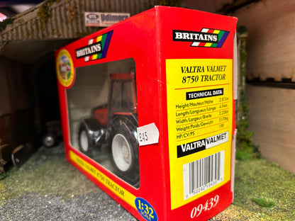 09439 Britains Red Valtra Valmet 8950 Tractor in original  Box obsolete