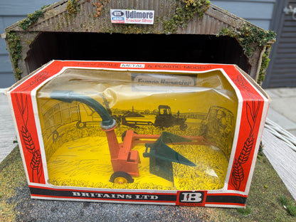 Vintage Britains 9542 Trailed Forage Harvester 1:32 Scale Straw Box Obsolete