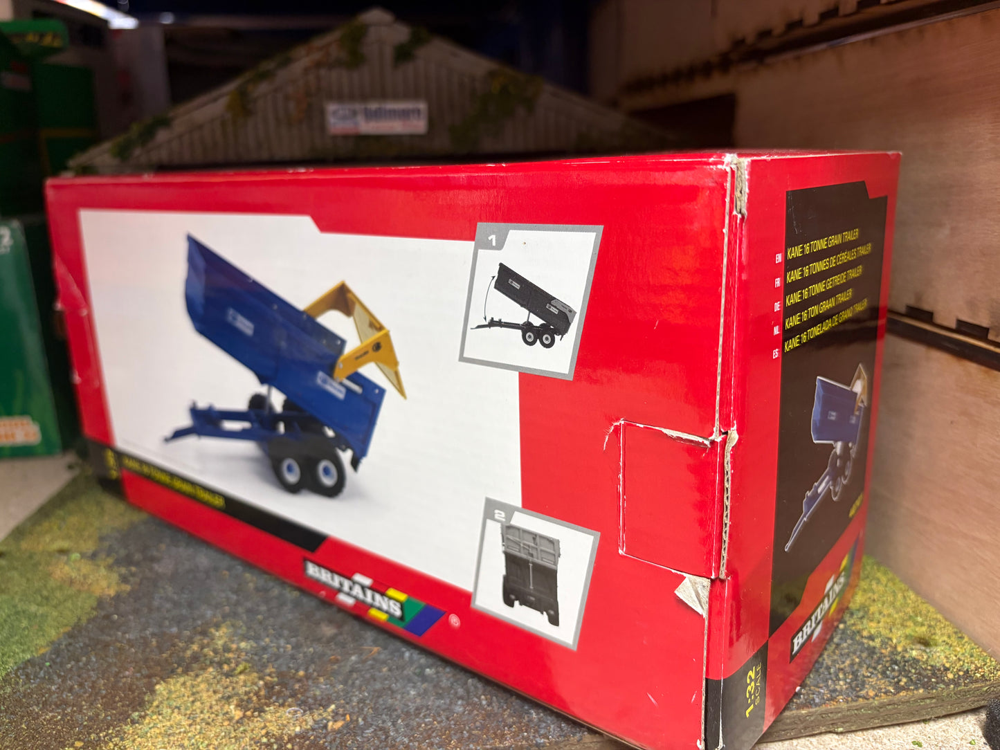 42701 Britains Kane Grain Trailer 1:32 Scale Boxed Obsolete Vintage