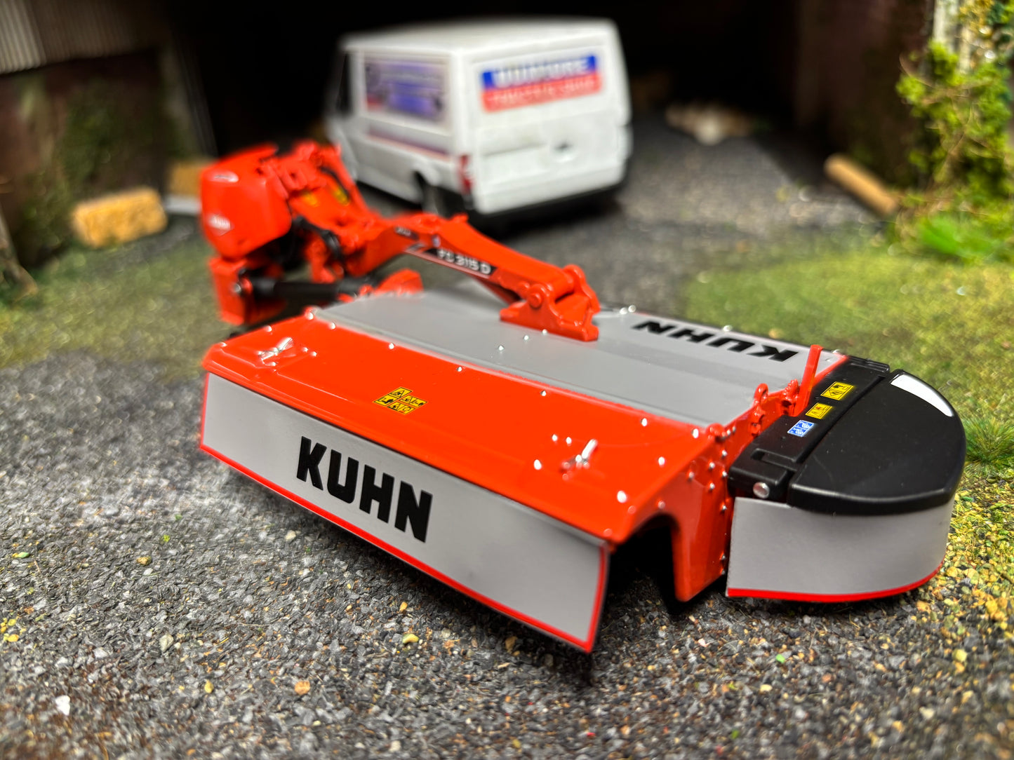 REP294 Replicagri Kuhn FC 3115D Mower 1:32 scale Boxed