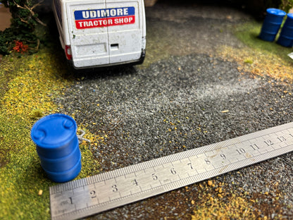 04889-1 Fuel Water Barrel Jerry can with hand pump Artisan32 farm machinery 1:32 scale