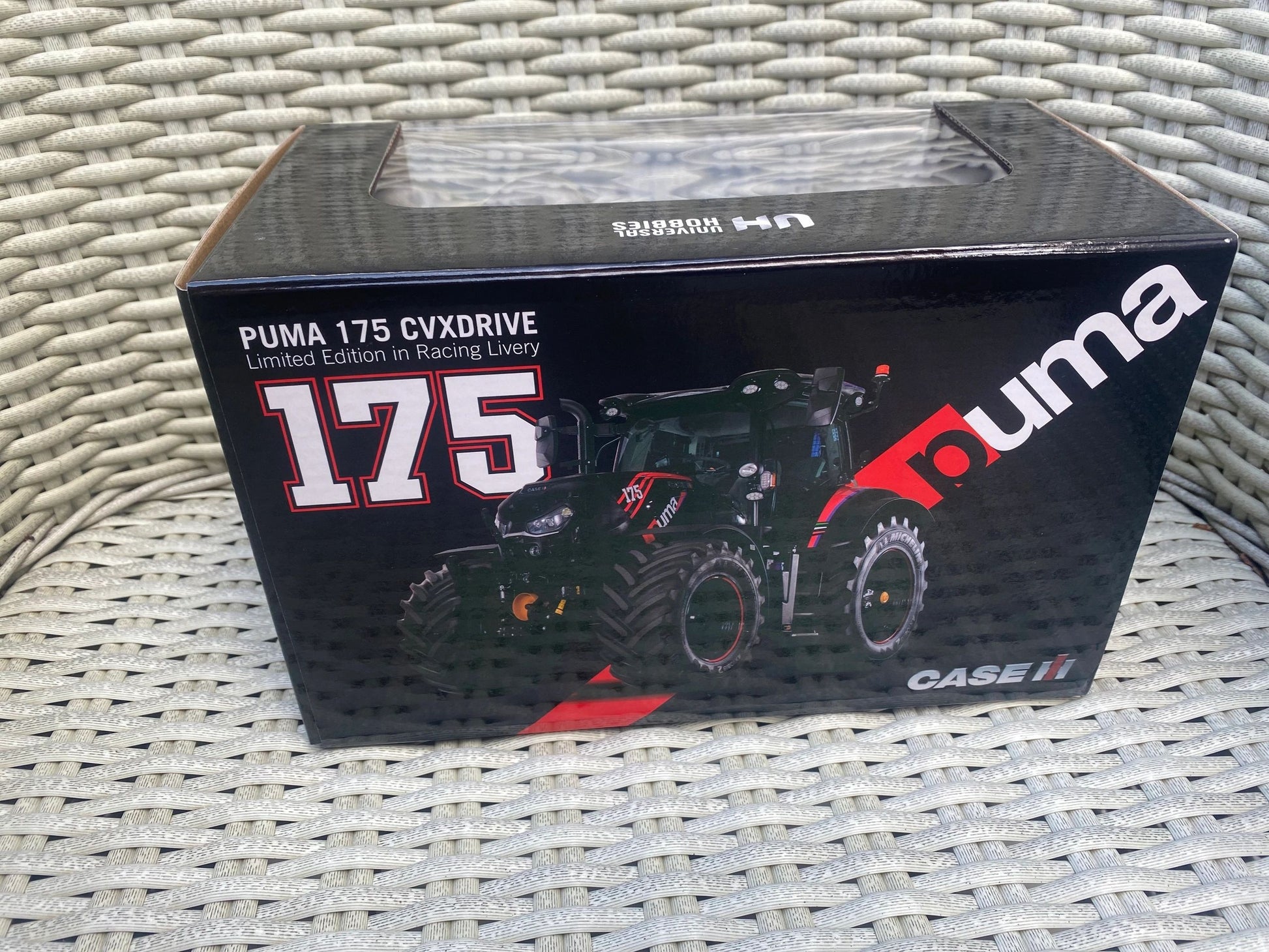 6673 Universal Hobbies CASE IH Puma 175 CVX Racing Agritechnica limited edition BOXED 1:32 scale Image 8