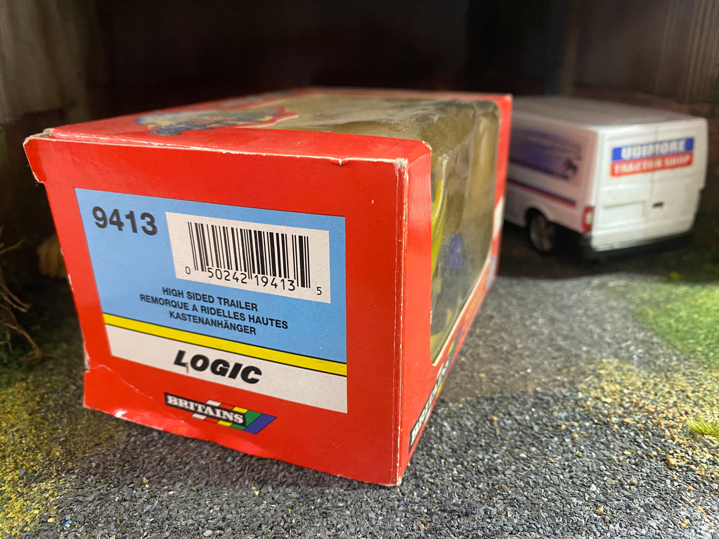 9413 Vintage RARE Blue Logic Trailer 1:32 scale boxed