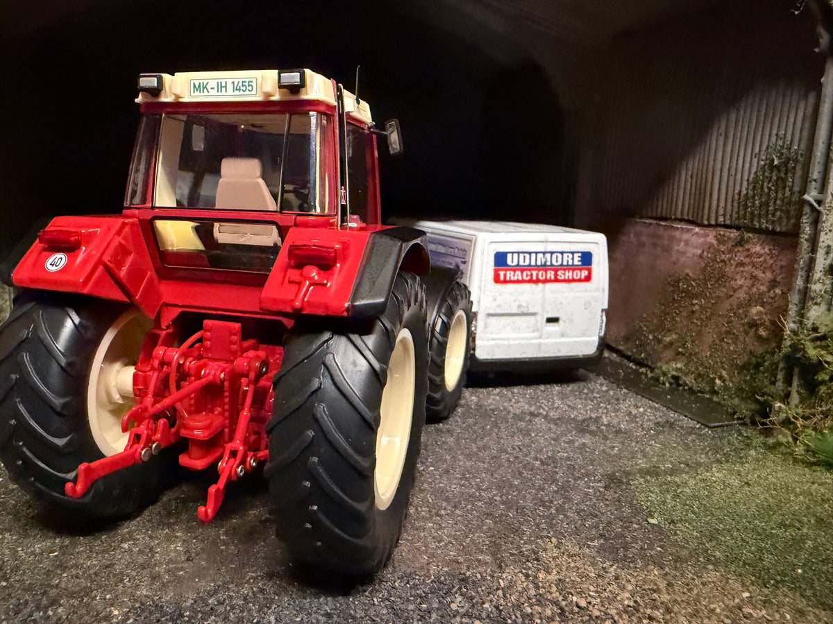 Wiking International IH 1455 XL Tractor W7852 – 1:32 Scale New Boxed