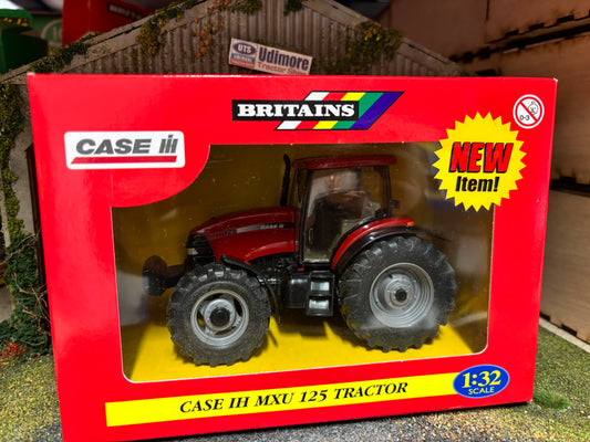 Britains CASE MXU 125 Tractor 1:32 scale boxed 40784