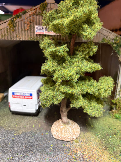05674 Hand Made Hornbeam Tree 15-17cm Artisan32 1:32 scale diorama