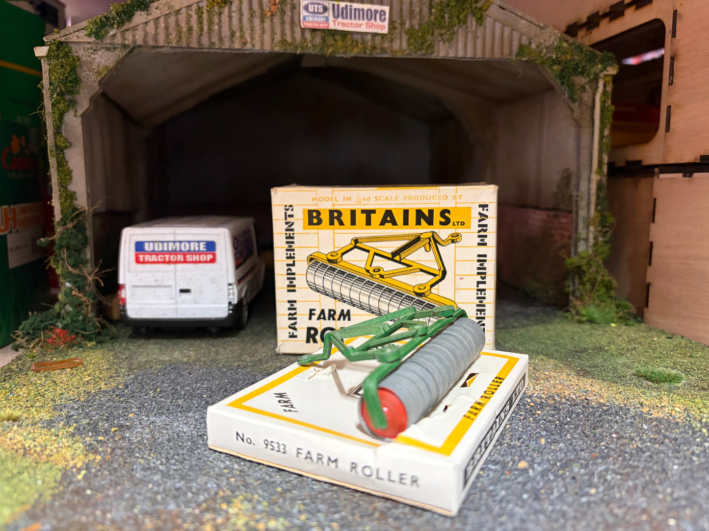 Vintage Britains Green Farm Roller First Edition 1:32 Scale Boxed Obsolete - 9533