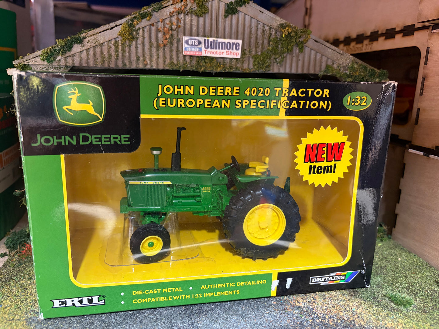 Vintage Britains John Deere 4020 European Specification Tractor 40923 Original Box Obsolete 1:32 Scale (2004)