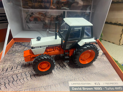 6755 Limited Edition Universal Hobbies David Brown 1690 Turbo 4wd Tractor BOXED 1:32 scale