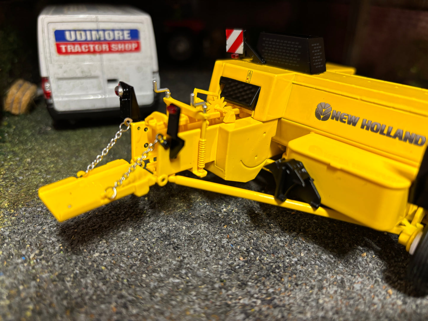 New Holland Hayliner 275 Baler Marge Models 1:32 scale BOXED