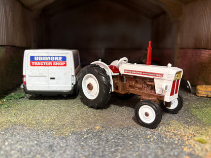 43415 Britains David Brown 990 Selectamatic Tractor 1:32 scale New BOXED