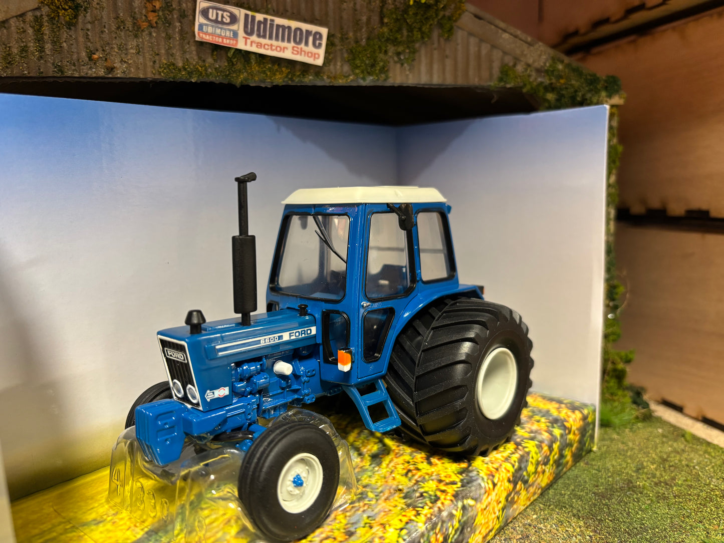 TAB MODELS Britains Ford 6600 rear Terra tyres Tractor Conversion 1:32 scale