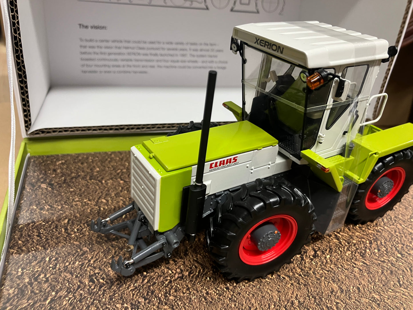 Weise Toys Claas Xerion Projekt 207 tractor BOXED 1:32 scale LIMITED EDITION