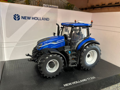 Universal Hobbies New Holland T7.210 Dynamic Blue Tractor BOXED 1:32 scale UH6810