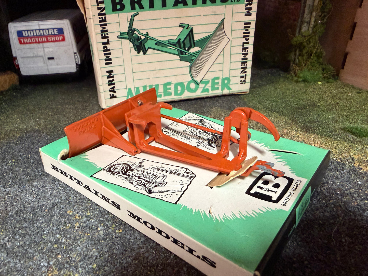 Vintage Britains Muledozer First Edition 1:32 Scale Boxed Obsolete - 9535