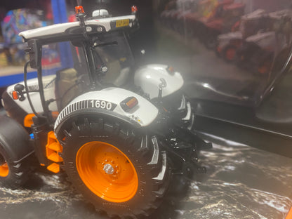 6734 Limited Edition Universal Hobbies David Brown 1690 2024 Tractor BOXED 1:32 scale