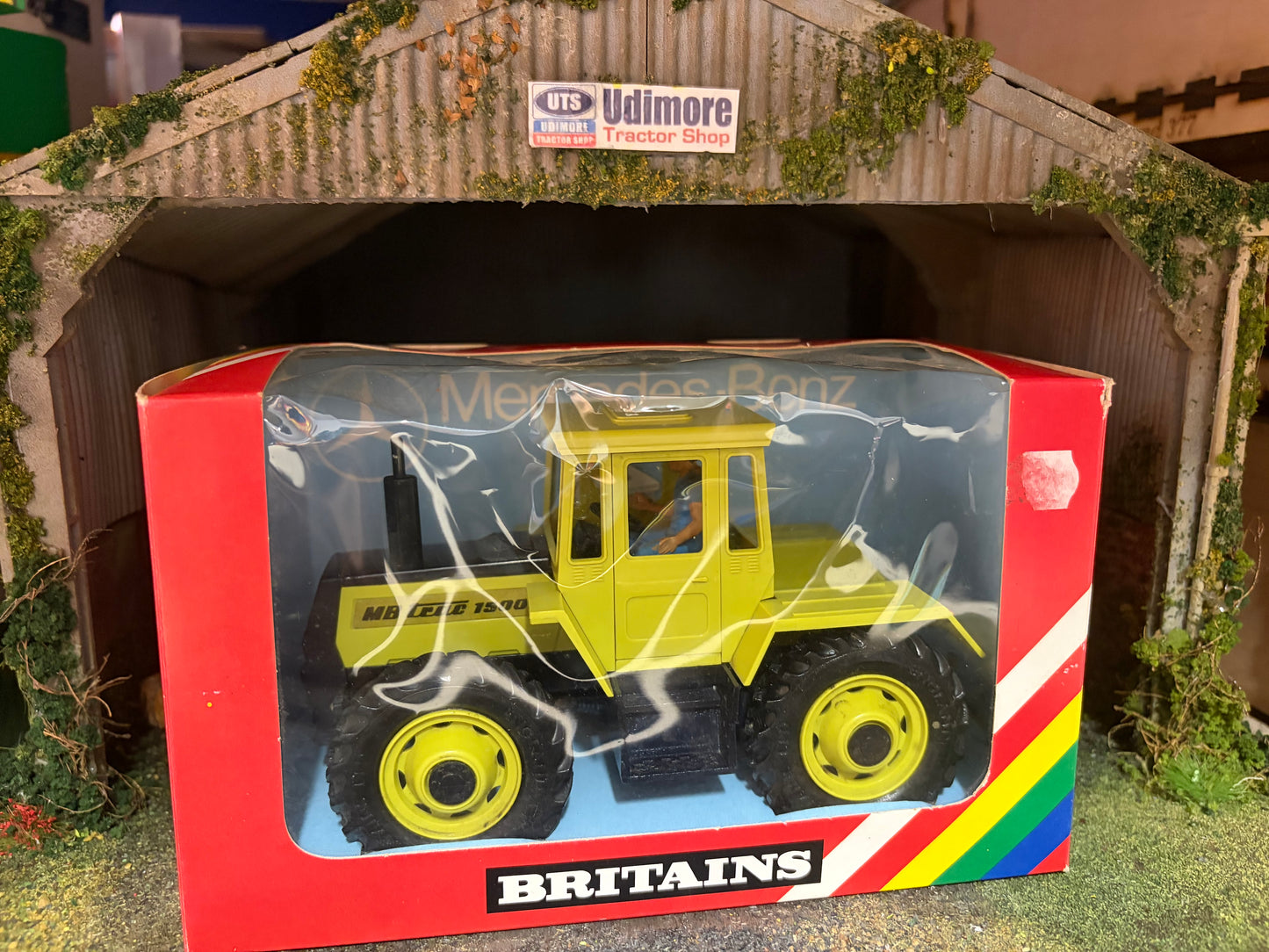 Vintage Britains Mercedes-Benz MB Trac 1500 Tractor 9525 Original Rainbow Box Obsolete 1:32 Scale