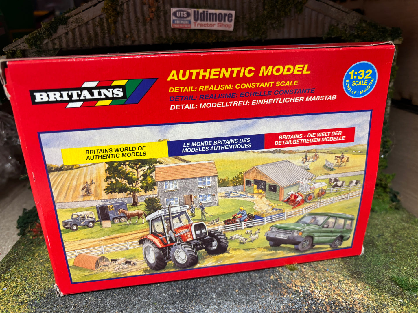 9490 Britains New Holland Fiatagri M160 Tractor in original  Box obsolete VINTAGE