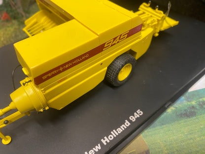 New Holland 945 Hayliner Baler Limited Edition 1:32 scale VKA Models
