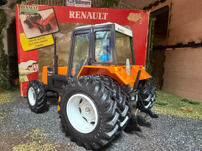 Vintage Britains Renault 145-14 Tractor with Rear Dual Wheels 9522 Original Rainbow Box Obsolete 1:32 Scale (1986)