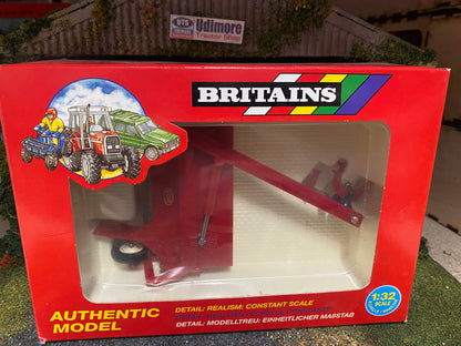 9589 Britains Vicon Grass mower 1:32 BOXED obsolete