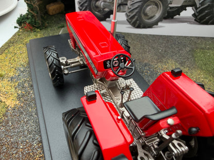 Massey Ferguson 1104-4 Tractor Limited Edition Stunning in 1:32 scale VKA Models