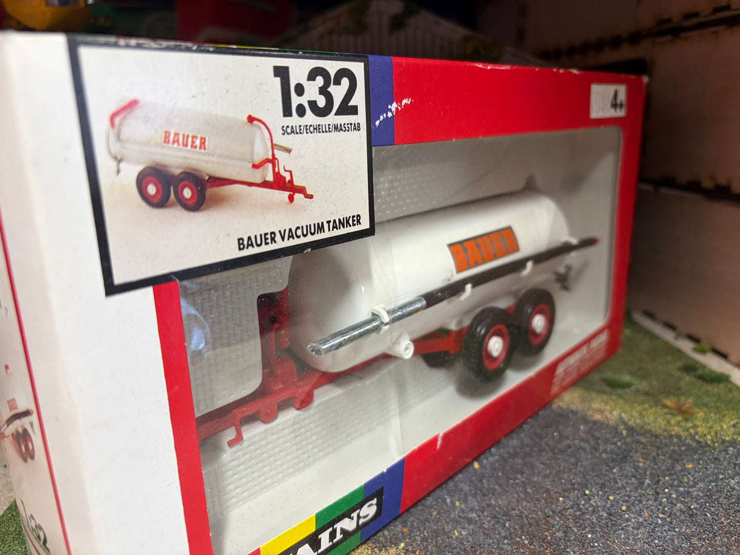 9563 Vintage Britains Bauer Vacuum Slurry Tanker 1:32 scale boxed
